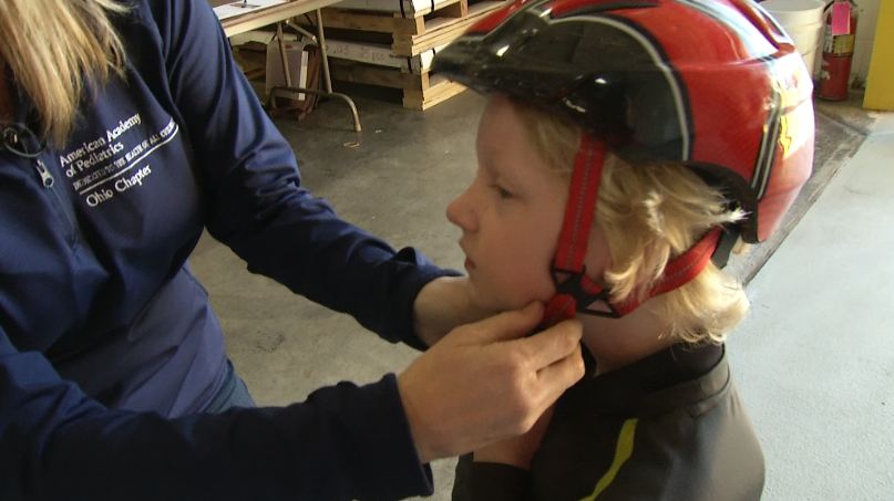 helmets_285914