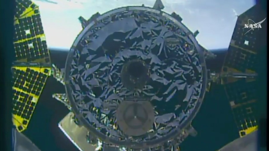Space Station Glenn_290858