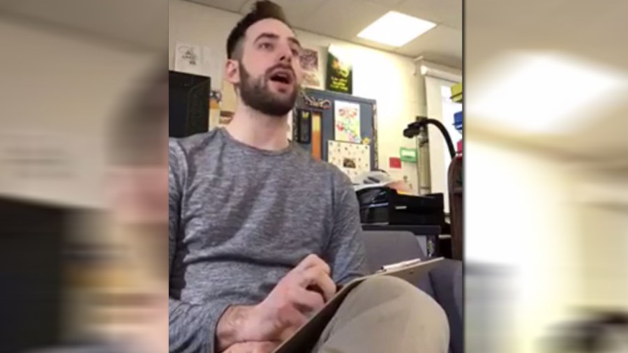 teacher-tricks-students_279068