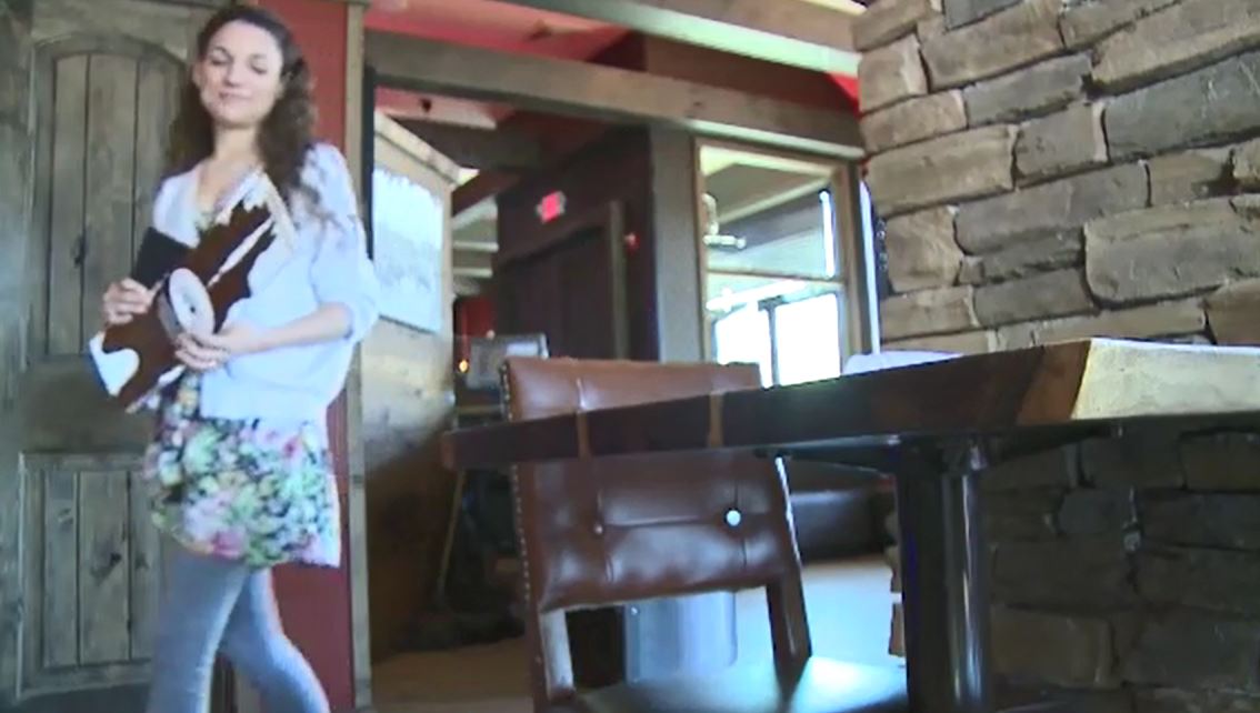 waitress_289583