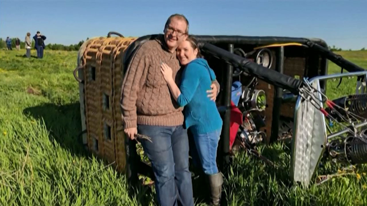 balloon-crashes-after-propo_311380