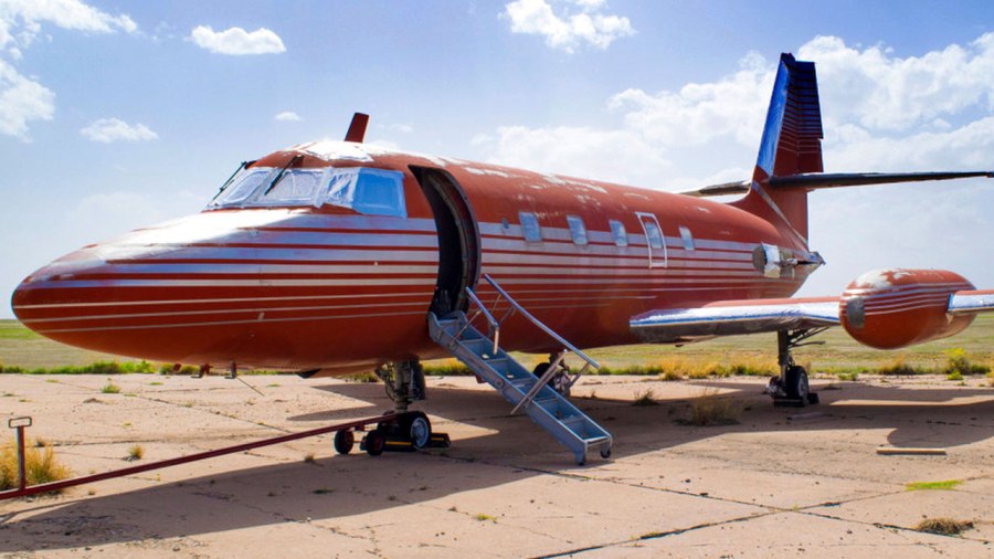 elvis-plane_311278