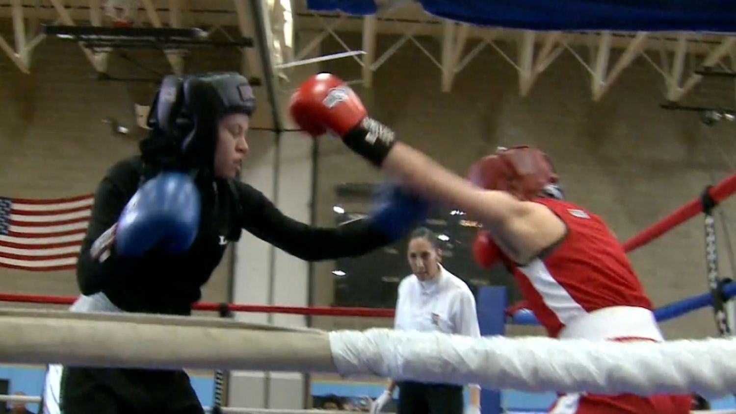 NC_hijabboxer0501_1500x845_295475