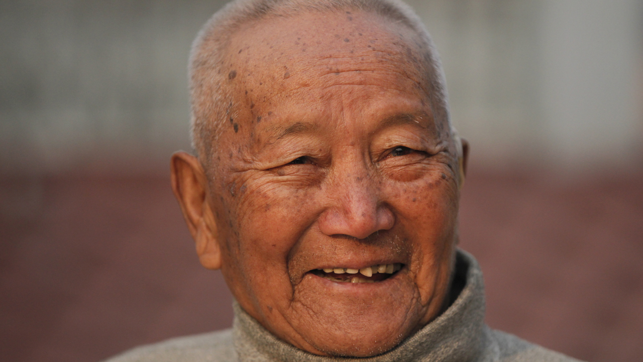 Nepal Climber Dies_298784