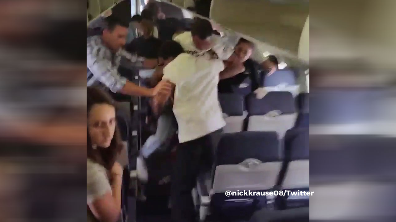 plane-fight_300658
