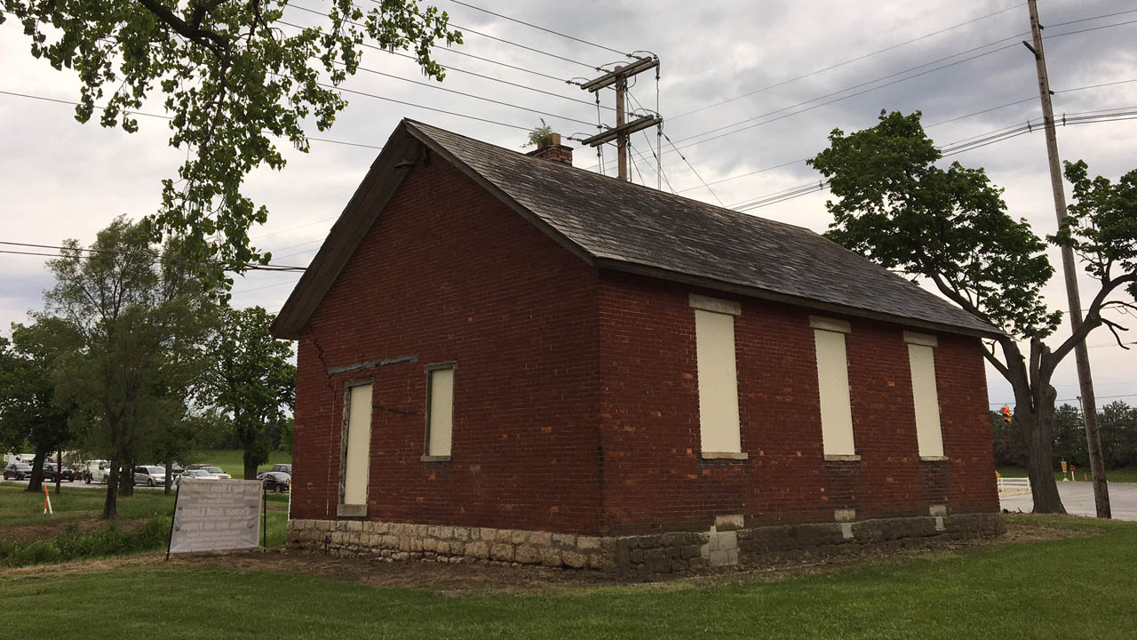 schoolhouseweb_297588