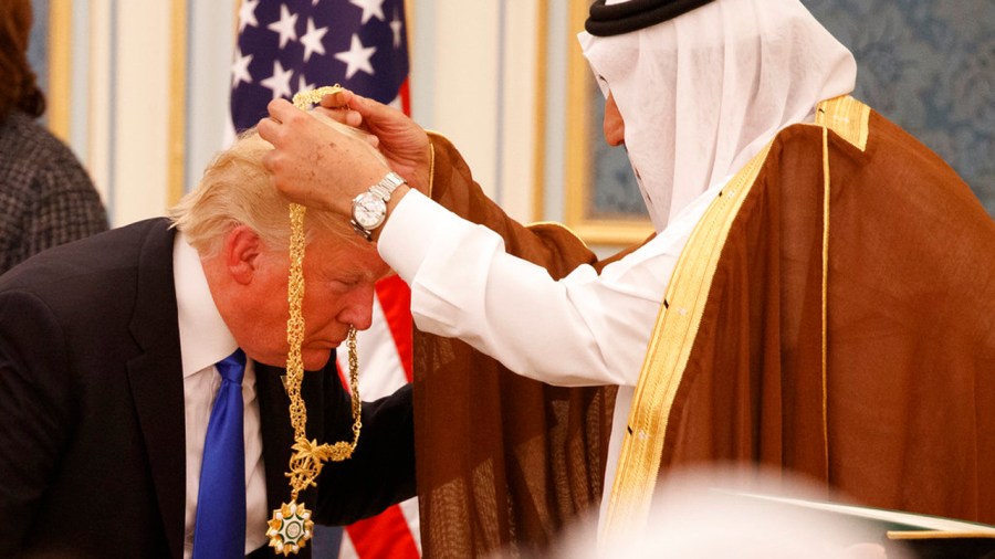 Donald Trump,Melania Trump,King Salman_307469