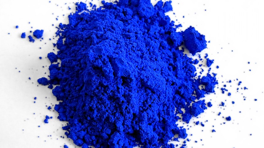 YInMn_Blue_-_cropped_298876