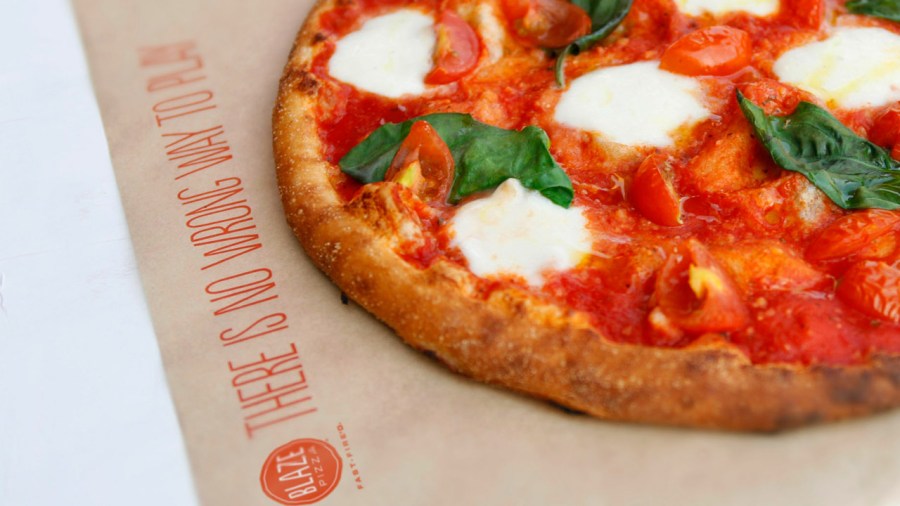 blaze pizza_315779