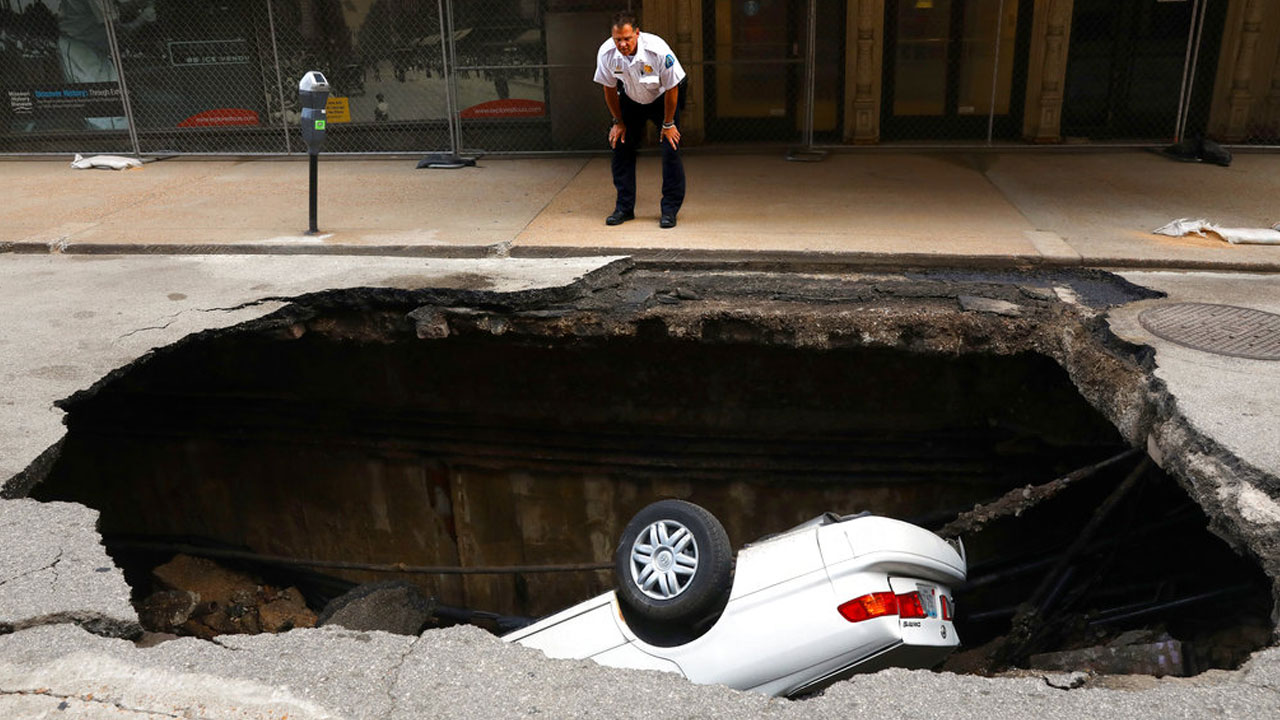 sinkhole_329267