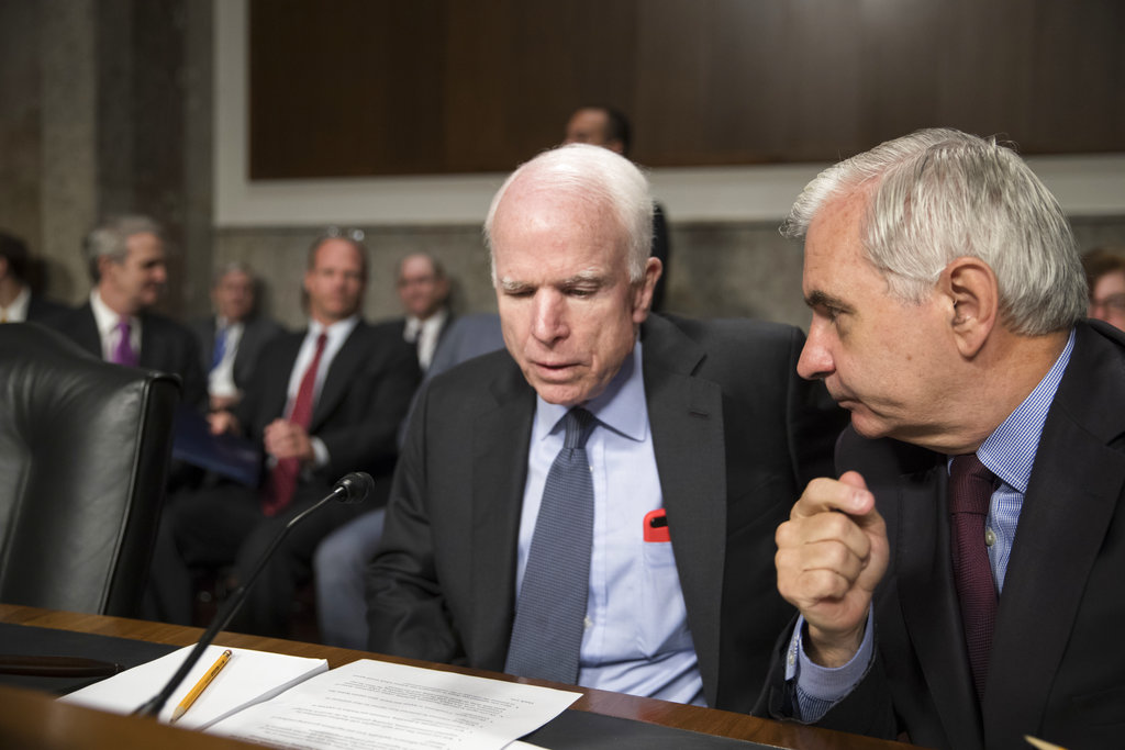 John McCain, Jack Reed_323919