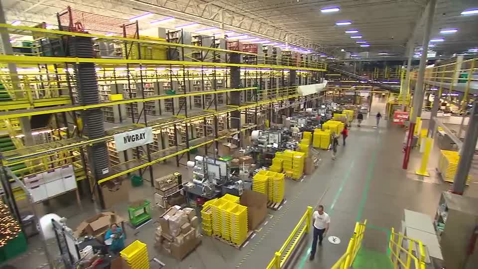 Amazon to hire 50,000 nationwide as labor market tightens
