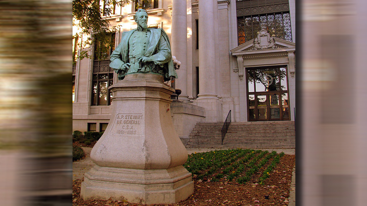 confedstatue_336384