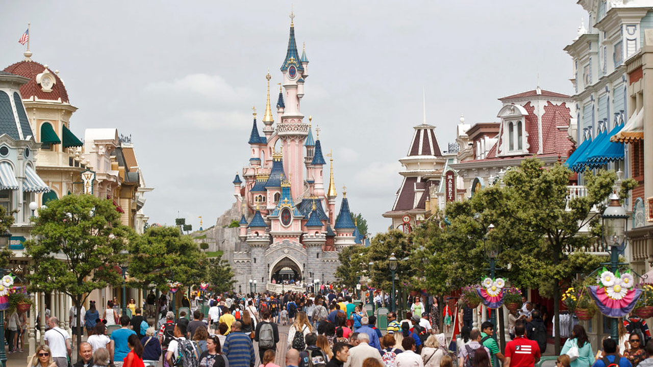 DISNEY-THEME-PARK_338349
