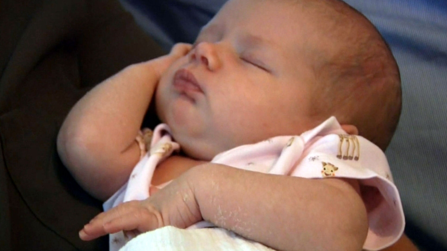 NC_firstgirlbaby0711_1500x845_335431