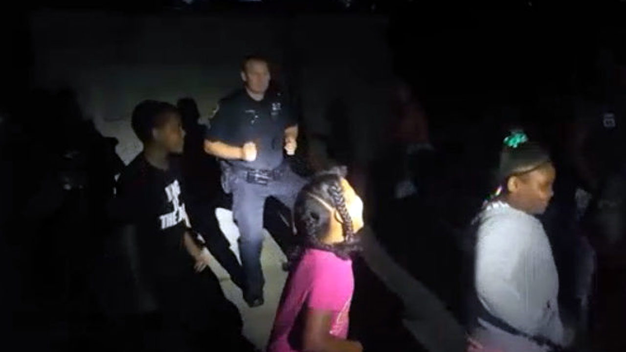 officer-dance-party-ohio_338060