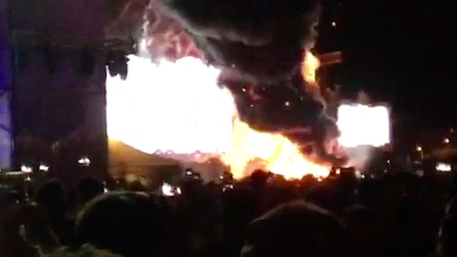 tomorrowland-fire_340329