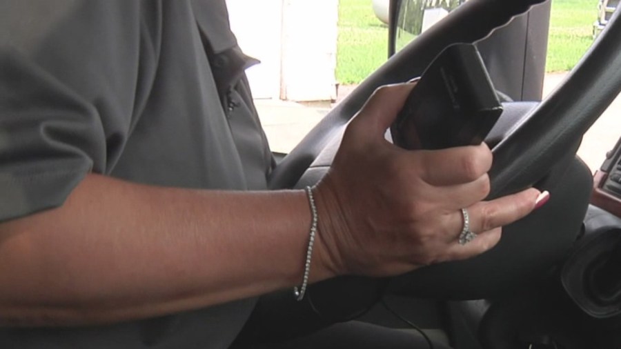 woman-truck-drivers_340267