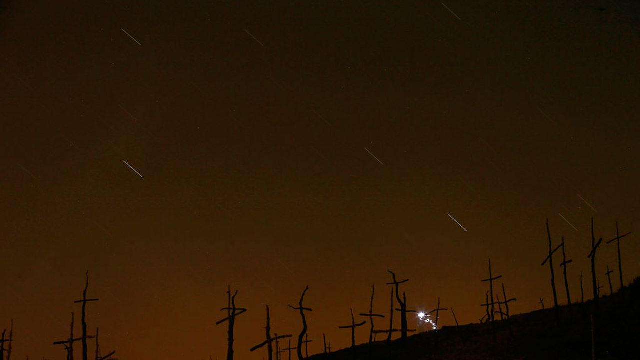 Perseid-meteor-shower_343105