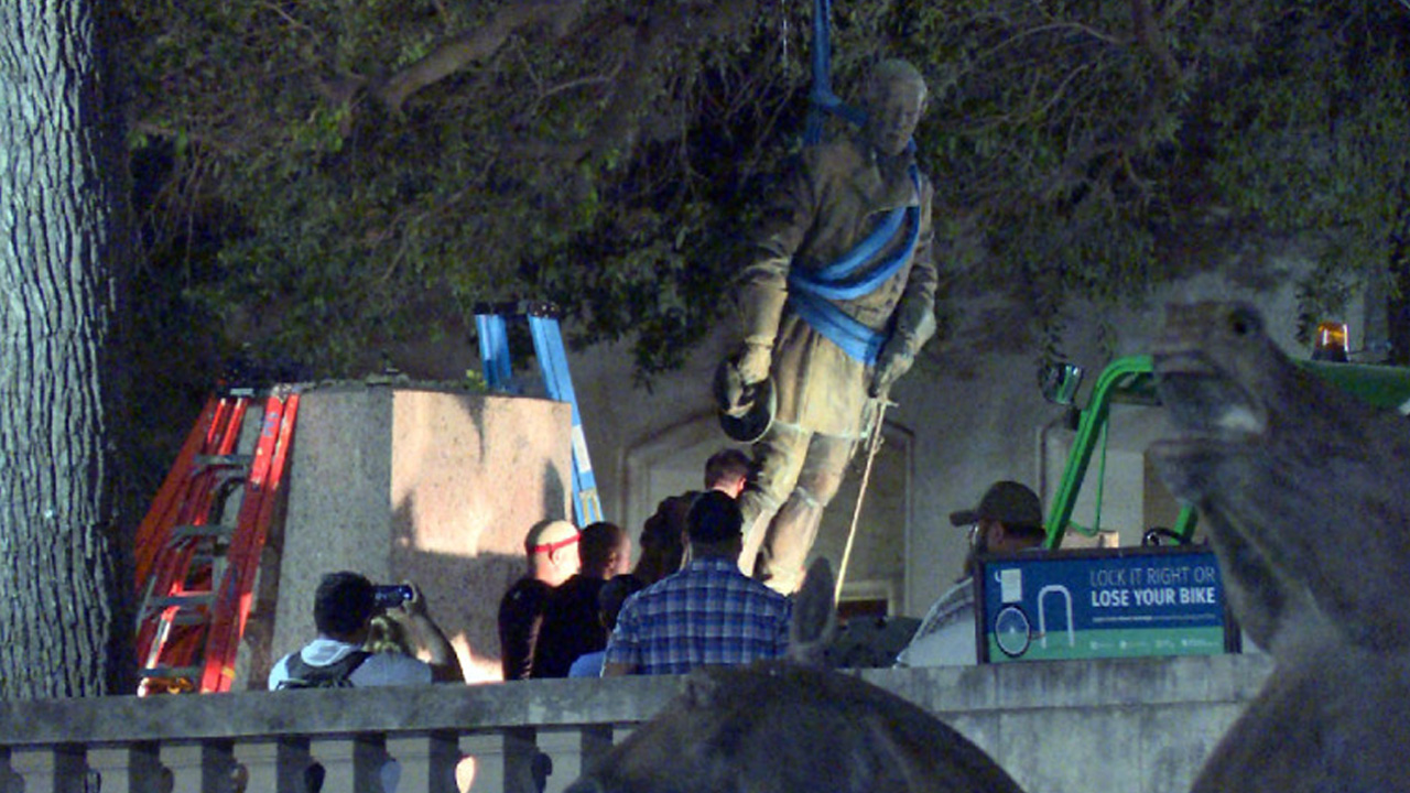 utstatue2_345043