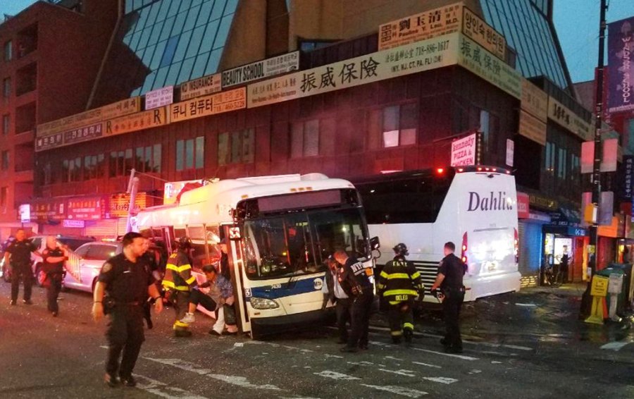 NY Buses Collide_351910