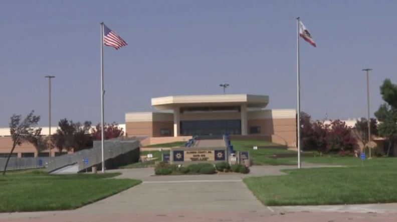 deputiesjail_348637