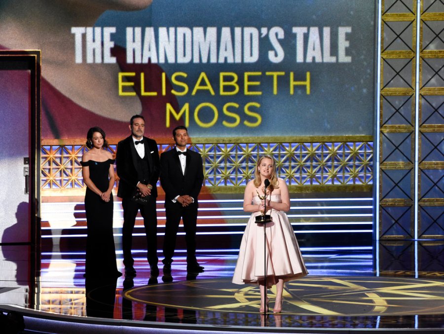 Elisabeth Moss, Tatiana Maslany, Jeffrey Dean Morgan_351694