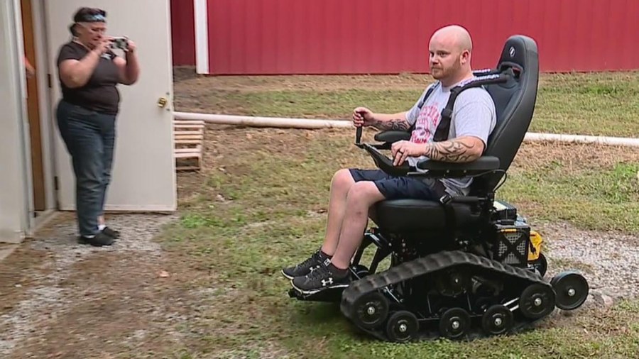 vet-new-wheelchair_351738