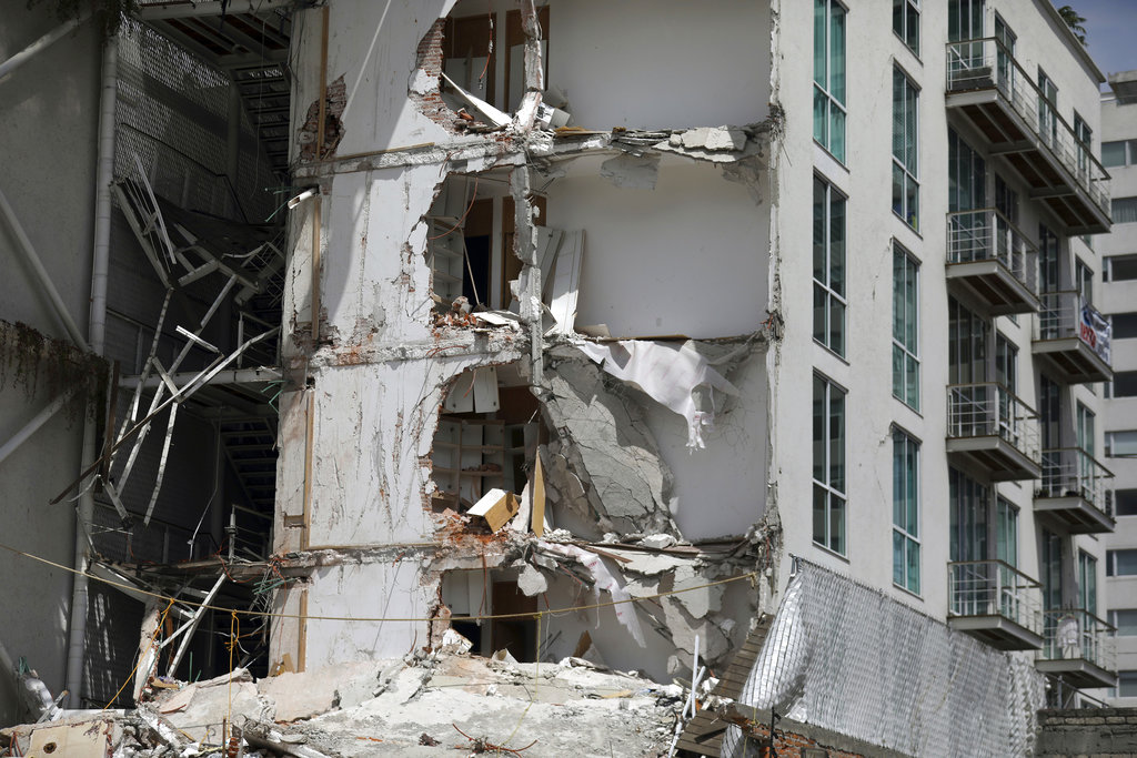 Mexico Earthquake Faulty Construction_356671
