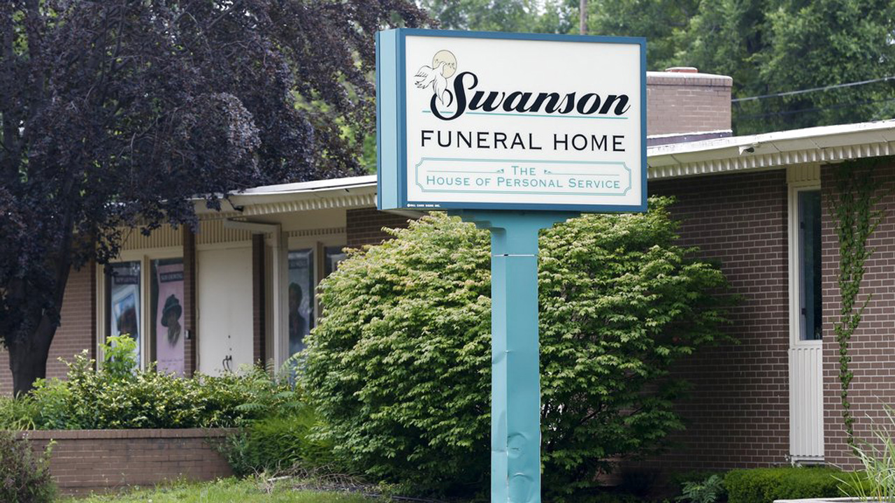 Funeral Home Horrors_361544