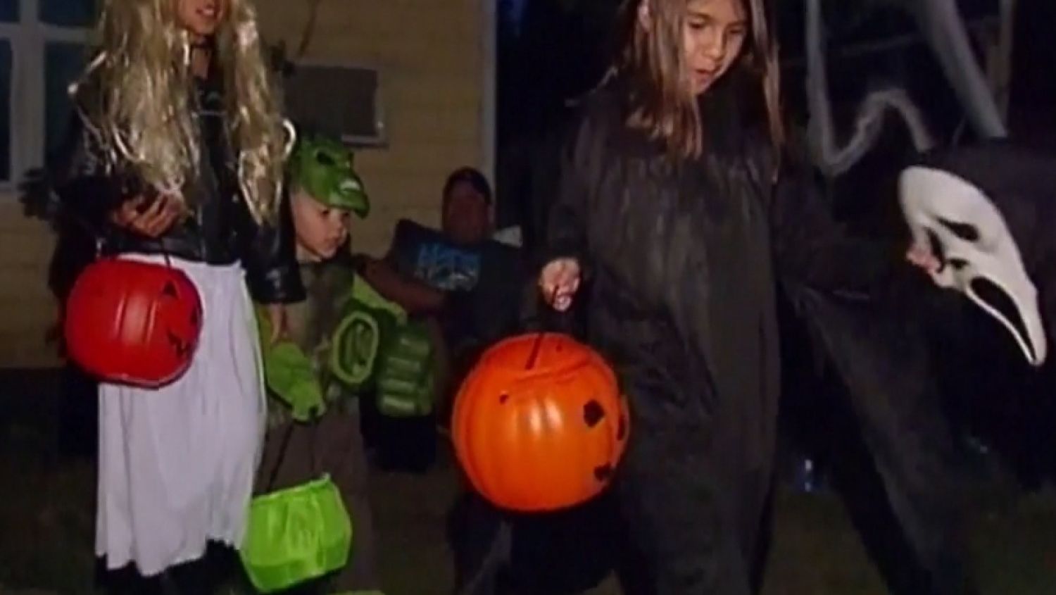 NC_trickortreat1026_1500x845_360892