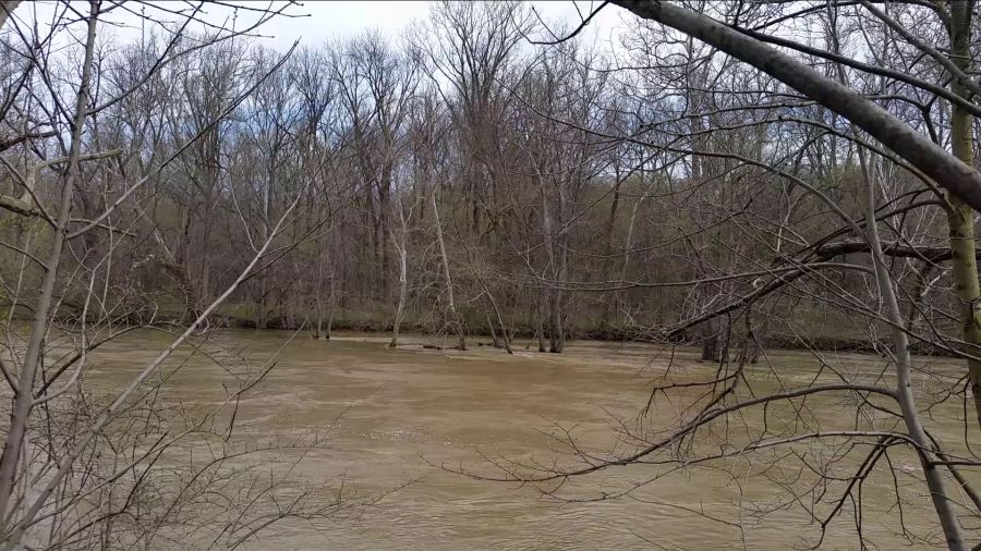 11-6-17 COVER RAINFALL_363533