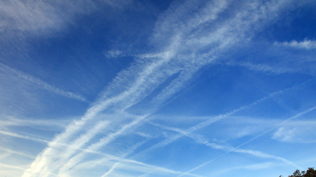 contrail_366147