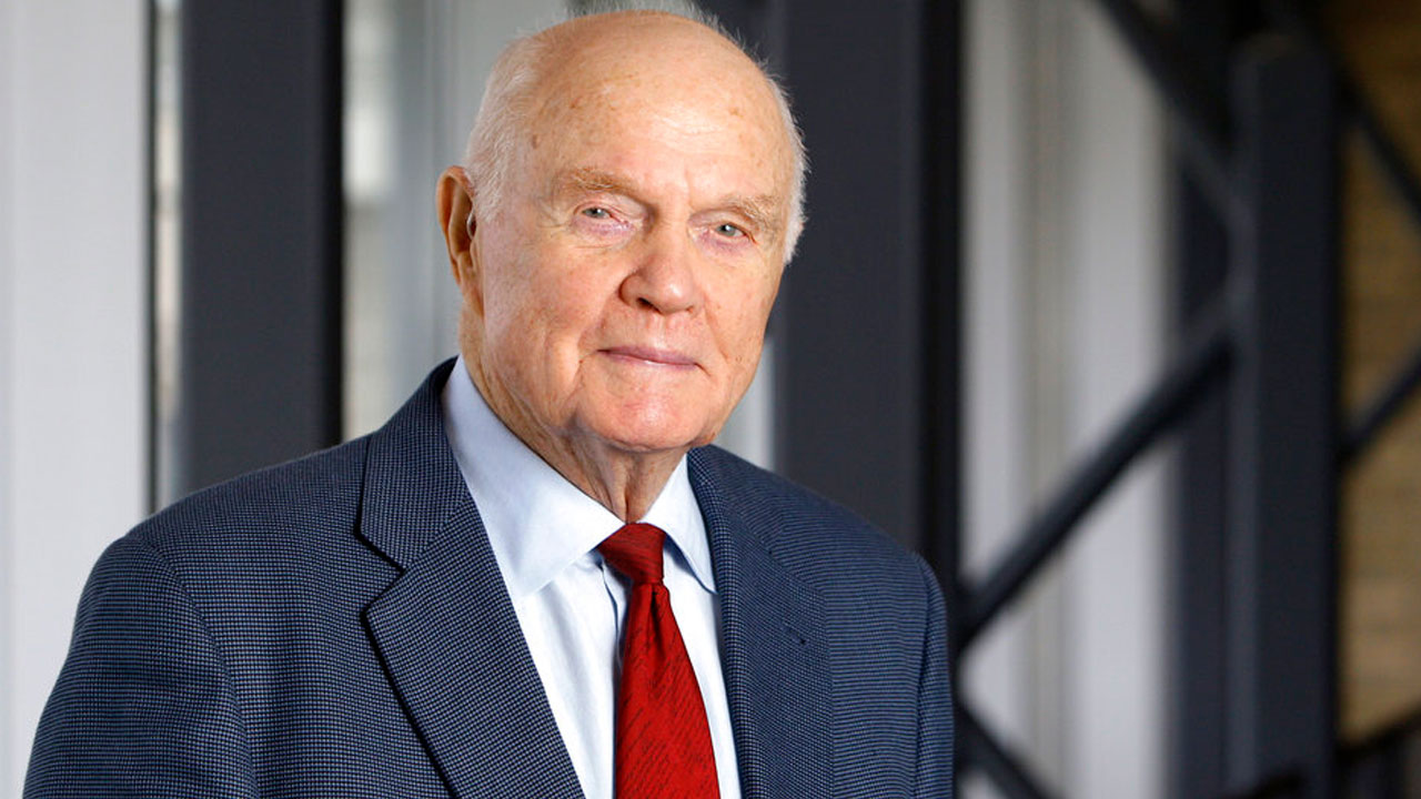 john-glenn_310952