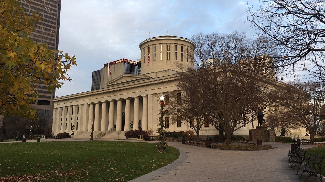 ohio-statehouse-christmas_226323