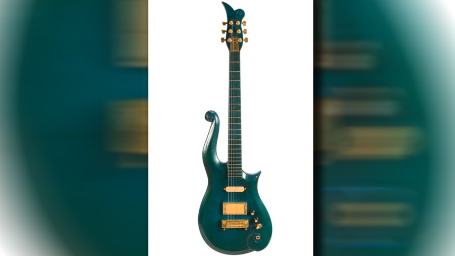 princes guitar_363442