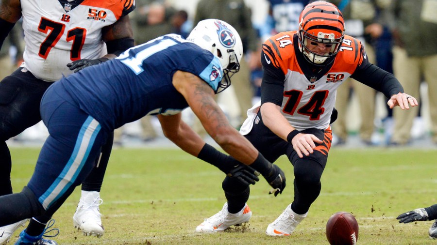 Andy Dalton,Derrick Morgan_364873