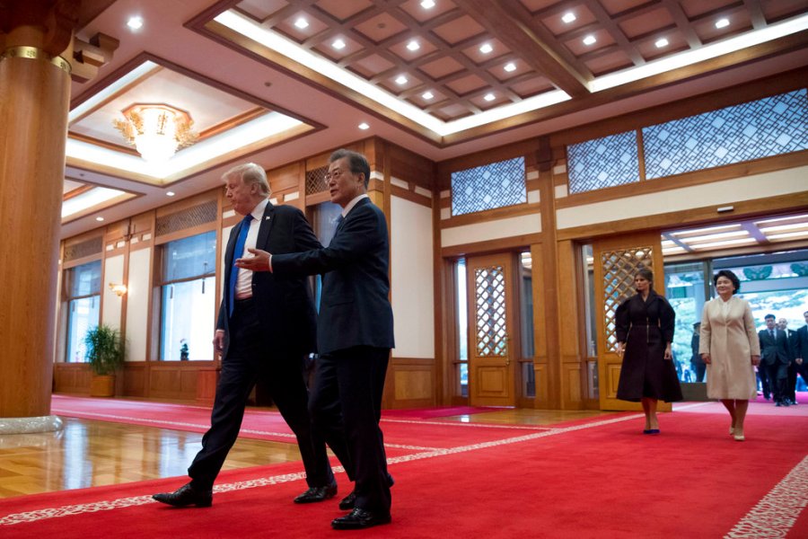 Donald Trump, Moon Jae-in, Melania Trump, Kim Jung-sook_363976