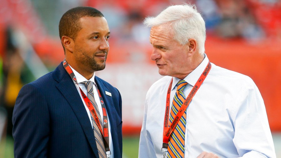 Sashi Brown,Jimmy Haslam_370342