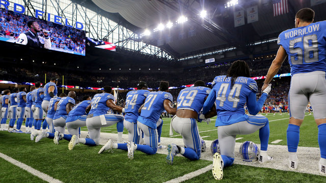 Detroit Lions players kneeling during national anthem_27904099_ver1.0_640_360_382598