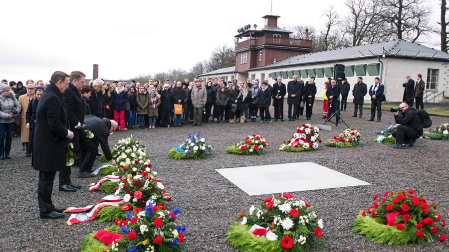 holocaust-remembrance_383808