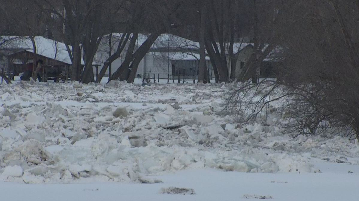 ice jam_380054