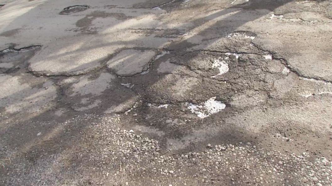 pothole_384831