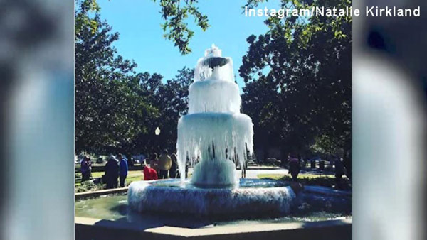 R-FROZEN-FOUNTAIN-FLORIDA-b_376405