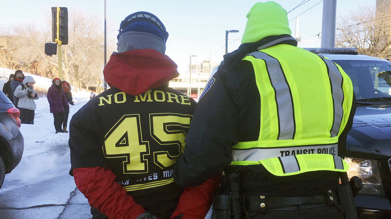Super Bowl Protests Football_386285