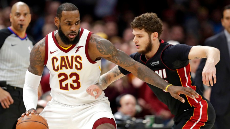 LeBron James,Tyler Johnson_385751