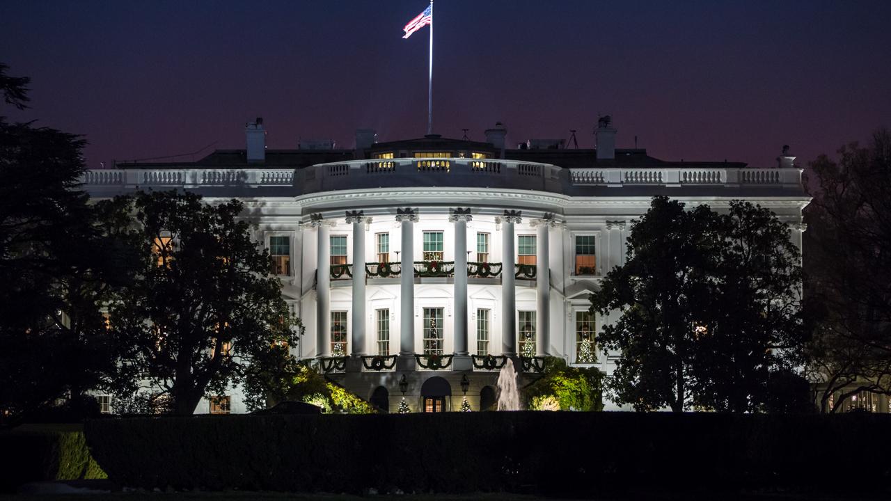 white-house_381853
