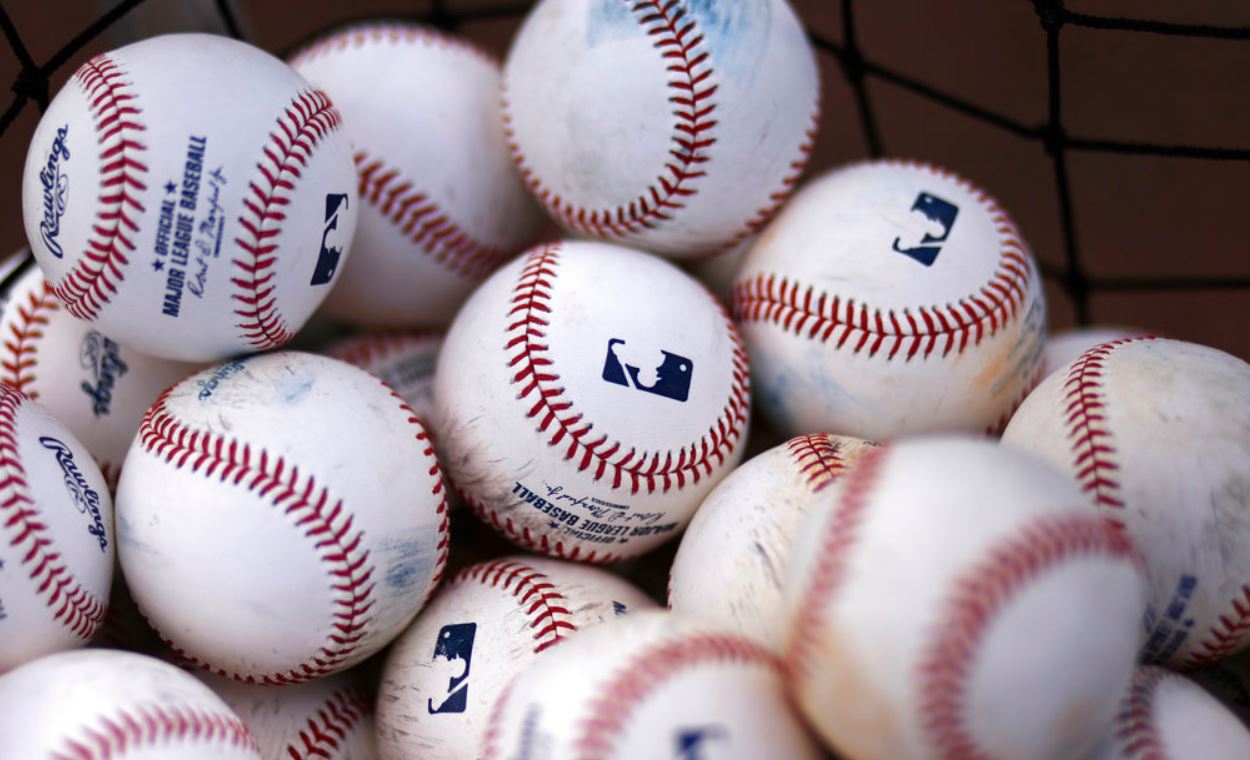 baseballs_400459