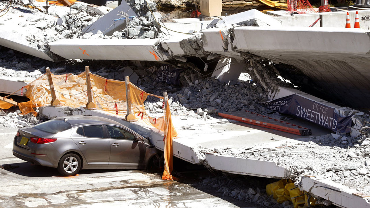 University Bridge Collapse_402515