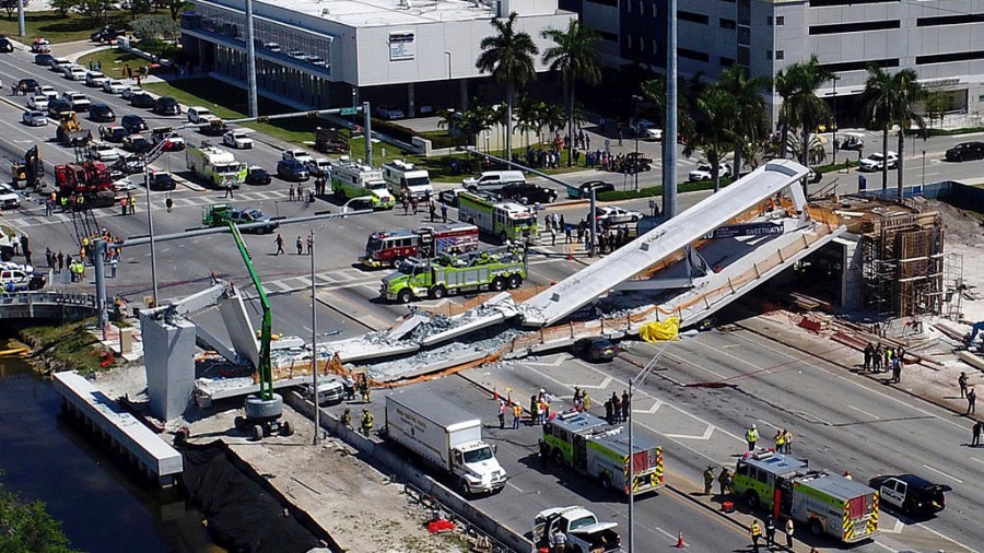 APTOPIX University Bridge Collapse_402127